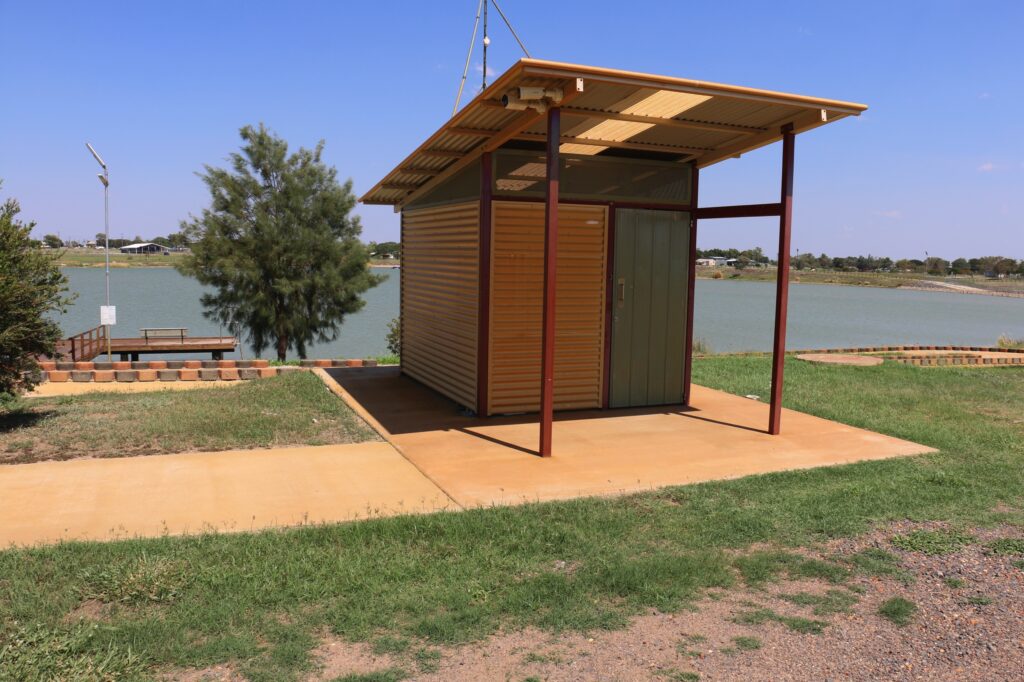 Accessible Toilet Hughenden Recreational Lake eastern side